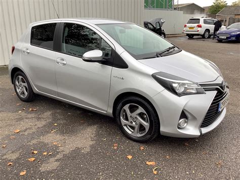Used 2017 Toyota Yaris Icon Hatchback 15 E Cvt Petrol Hybrid For Sale