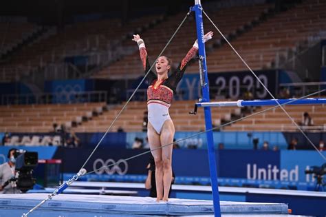 Nina Derwael Wins Gold In The Tokyo Olympics Womens Gymnastics Bars