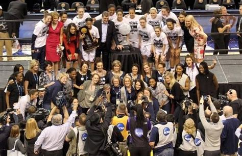 Here Are Some Of The Best Players In Womens Basketball History Uconn Womens Basketball