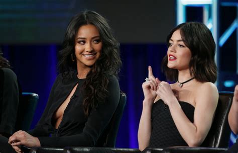 Lucy Hale Shay Mitchell And Sasha Pieterse At Disney Abc 2017 Winter Tca Tour In Pasadena 01 10