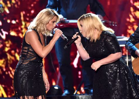 Eight Kelly Clarkson Country Music Duets | Kelly clarkson, Kelly