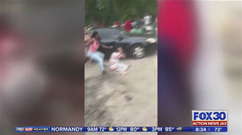 Jacksonville Brawl Video Jso Arrests Woman After Moncrief Fight