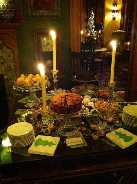 Italians celebrate new year's eve, known as the vigilia, capodanno or festa di. Christmas Eve buffet...my favorite way to do the night before Christmas! | Christmas eve dinner ...