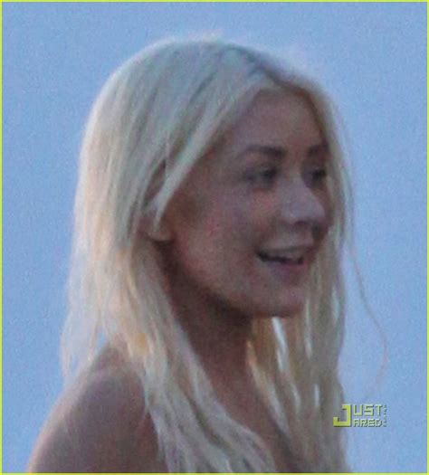 Christina Aguilera Smiling At Sunset Photo 2488217 Christina