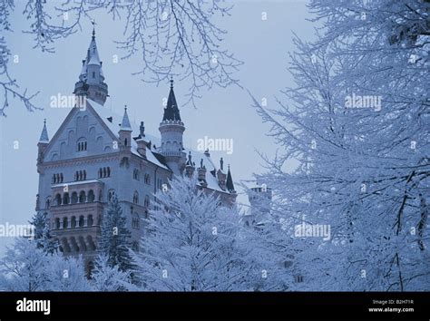 Neuschwanstein Castles In Snow Hi Res Stock Photography And Images Alamy