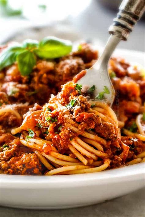 BEST Spaghetti Bolognese (quick and easy 30 Minute Weeknight Meal ...