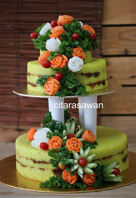 Pulut kuning manisan bawang putih manisan (136) gubahan hantaran fresh flower (77) pulut kuning (73) door gift (28). Pulut Kuning Berhias Hantaran Perkahwinan dan Pertunangan ...