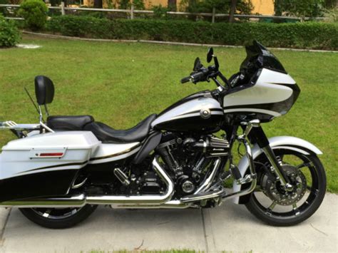 Harley davidson posters harley davidson helmets harley davidson wallpaper harley davidson street glide new harley davidson harley davidson harley davidson trike bagger motorcycle custom baggers bobber chopper ride or die road king street glide paint schemes bobbers. 2012 HARLEY DAVIDSON ROAD GLIDE CVO--BEST PAINT SCHEME HD ...