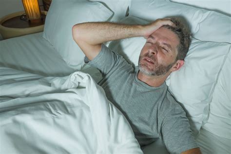 How Does Chronic Pain Affect Sleep? - The Spine Diagnostic & Pain ...