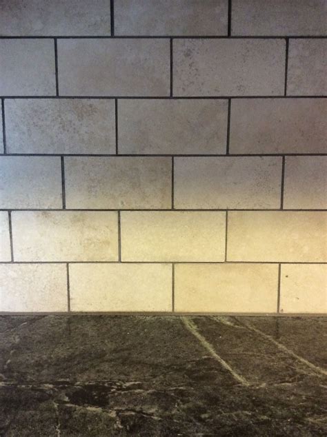 20 Tan Tile With Dark Grout