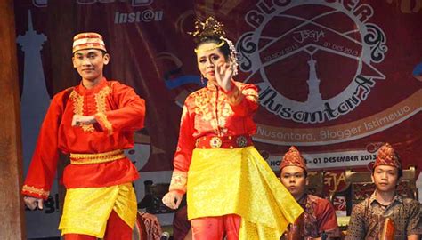 Tari Bedana Tarian Tradisional Dari Lampung Cinta Indonesia