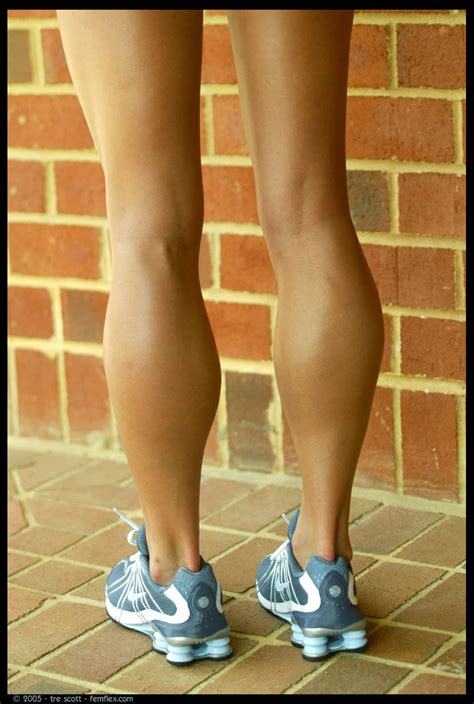 WOMEN S Muscular ATHLETIC LEGS Especially CALVES Daily Update Lindsay Boswell Huge Calves