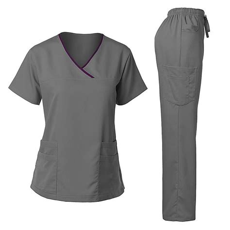 2017 New Design Custom Nurse Scrub Hospital Uniform Set