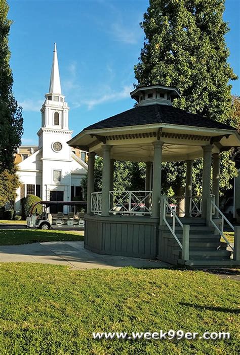 How To Visit Stars Hollow From Gilmore Girls