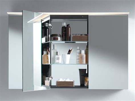 Scegli lo stile più adatto tra uno specchio classico o uno specchio moderno, un mobile specchio contenitore, con o senza luce led, uno. Specchio per bagno - Bagno - Scegliere lo specchio per il ...