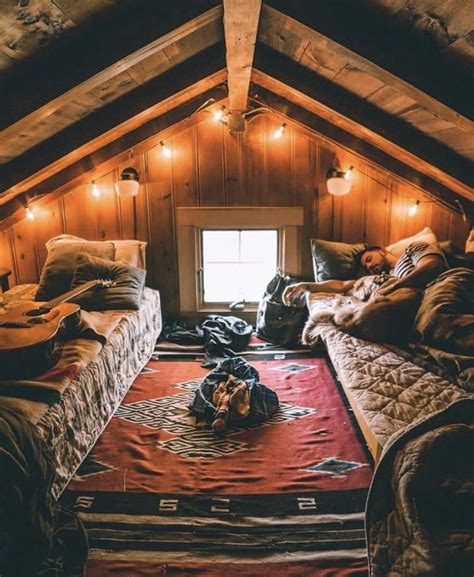 A Cozy Cabin Bedroom In The Forest Ifttt2vtukng Кабина