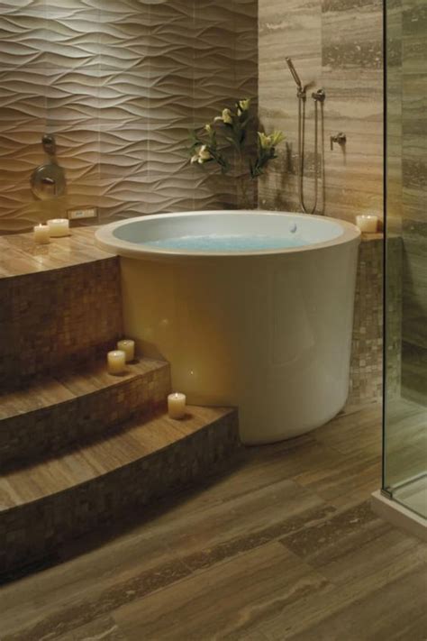 Oregon live showcased this gorgeous stainless steel tub in a way that's both crisp and modern but also very zen. 21 Japanese Soaking Tubs That Will Zen Up Your Space ...