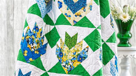 Make A Mountain Lily Quilt With Jenny Doan Of Missouri Star