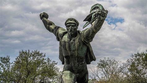 Budapests Graveyard For Communist Statues Bbc Travel