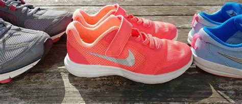 Best Nike Walking Shoes For Women And Men 2023