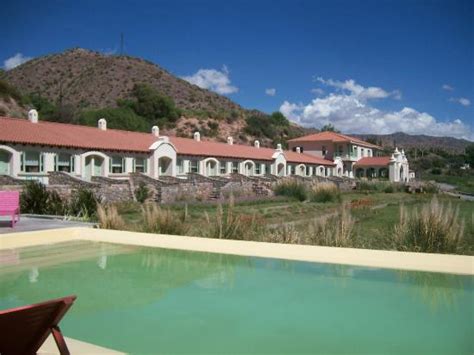 La Piscina Fotografía De Hotel Huacalera Huacalera Tripadvisor