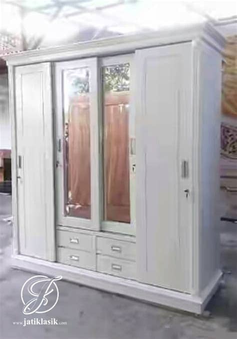 Desain lemari pakaian jati minimalis modern harga lemari pakaian jati 3 pintu ada juga model lemari pakaian dengan pintu semua pintunya menggunakan kaca. Harga Lemari Pakaian Pintu Geser | fastidiouslimitation