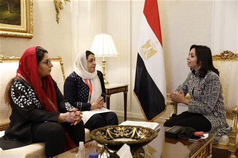 مايا مرسي تلتقي وزيرة شئون المرأة في أفغانستان
