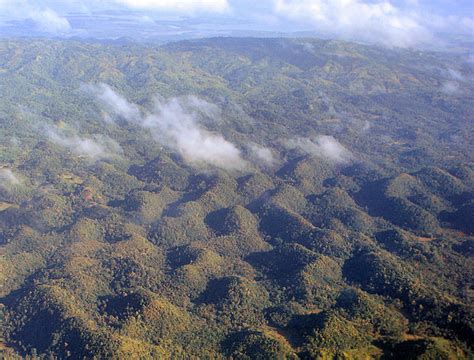 Filechocolate Hills Bohol Wikipedia