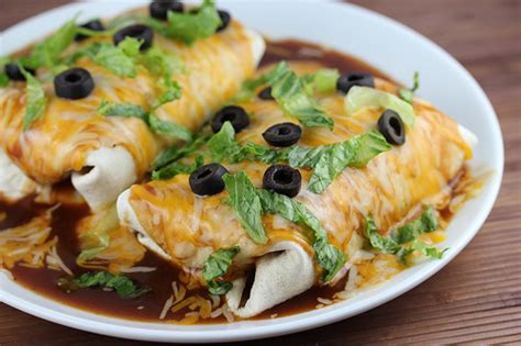 This chicken burrito bowl recipe is perfect for meal prep: Chicken Wet Burritos Recipe - BlogChef