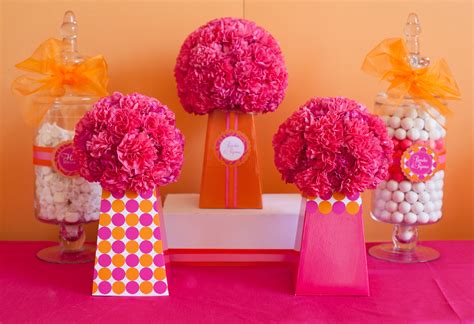 Diy Designing Centerpieces To Match Your Party