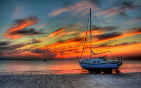 Hd Sailboat On The Beach At Gorgeous Sunset Hdr Wallpaper