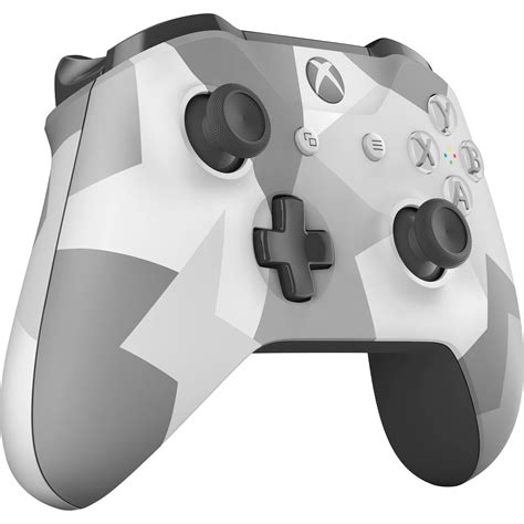 I have plugged in my official xbox micro usb cable in to my pc to play fortnite with my xbox one controller. Microsoft Xbox One Wireless Controller (Winter Forces) WL3 ...