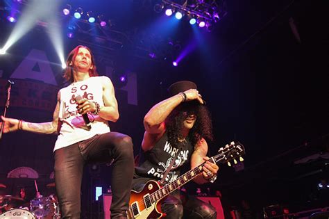 Slash Feat Myles Kennedy And The Conspirators Soar In Nyc