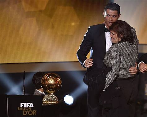 Kisah Cristiano Ronaldo Yang Nyaris Dibunuh Sang Ibu Namun Tetap