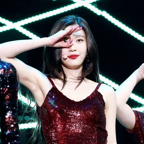 See full list on redvelvet.fandom.com Red Velvet's Joy Is A Red Dress Goddess!! | Daily K Pop News