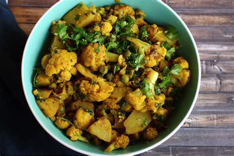 Aloo Gobhi Masalaindian Spiced Cauliflower With Potato Food Trails