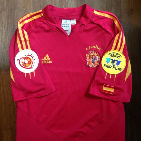 A adidas e a uefa já lançaram a bola oficial da eurocopa 2008, que acontecerá entre os dias 7 e 29 de junho e será. UEFA Euro 2004 Portugal Spain Home Jersey // Primera ...
