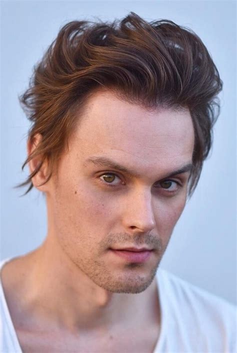 Is a big forehead attractive? 32 Top Hairstyles For Guys With Big Foreheads - Macho Styles
