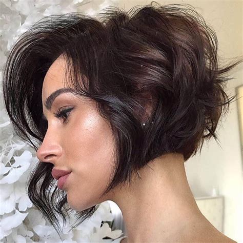 What are the best hairstyles for long faces? 2021 Short Haircuts Female - 30+ » Trendiem