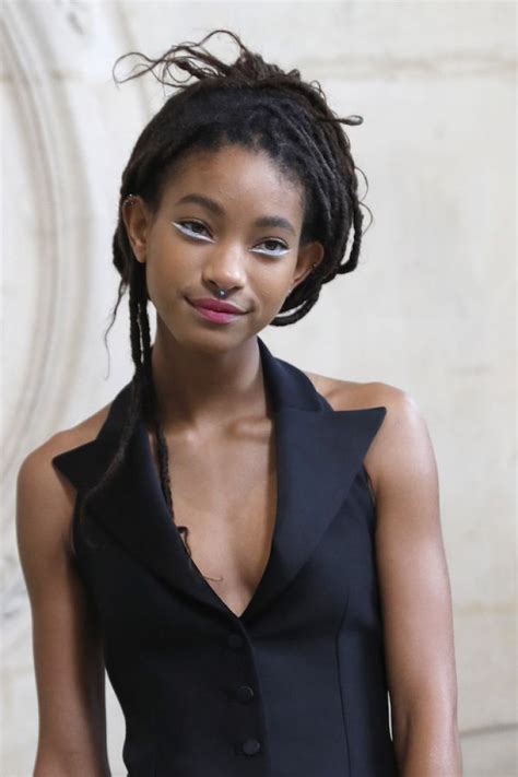 Willow Smith Releases Live Performance Video Of ‘lipstick On Youtube