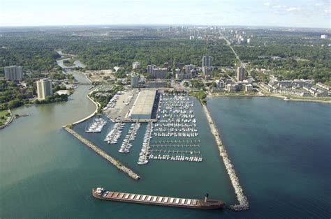Port Credit Harbour Marina In Mississauga On Canada Marina Reviews