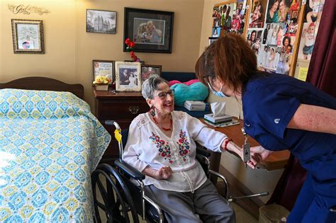High Turnover at Nursing Homes Threatens Residents' Care - The New York