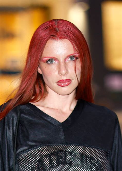 Julia Fox Looks Totally Different With Bright Red Hair And Brows See