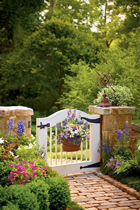 Garden arbor w gate dark bronze iron arch archway patio. Choose the Perfect Garden Gate | Small garden gates ...