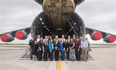 Sa Chamber Receives Wing Mission Update Rd Airlift Wing Article