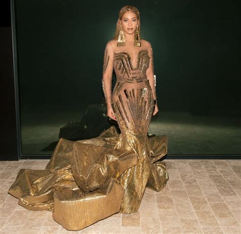 Beyoncé Wearing Gold Dress At 2018 Wearable Art Gala Popsugar Fashion Photo 2