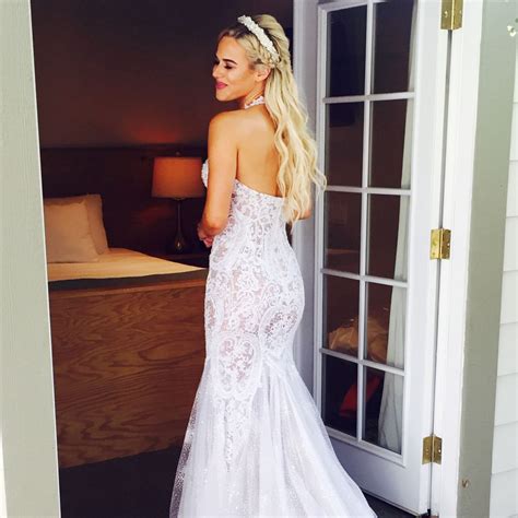 Popular couple rusev and lana have not been spied on wwe programming in some months, with the bulgarian and his wife apparently taking an extended sabbatical from the company. WWE - Lana and Rusev Get Married - HawtCelebs