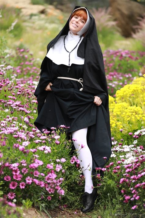 Ginger Nun Exposes Milky Boobs And Untapped Pinky Flower In The Field Sexvid Xxx