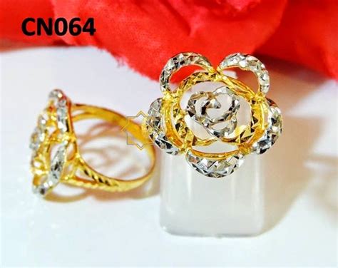 Menjual cincin belah rotan, cincin fesyen dan cincin batu permata dengan harga jauh lebih murah dari pasaran semasa. Dunia Emas Narshifa: CINCIN EMAS TULEN 916