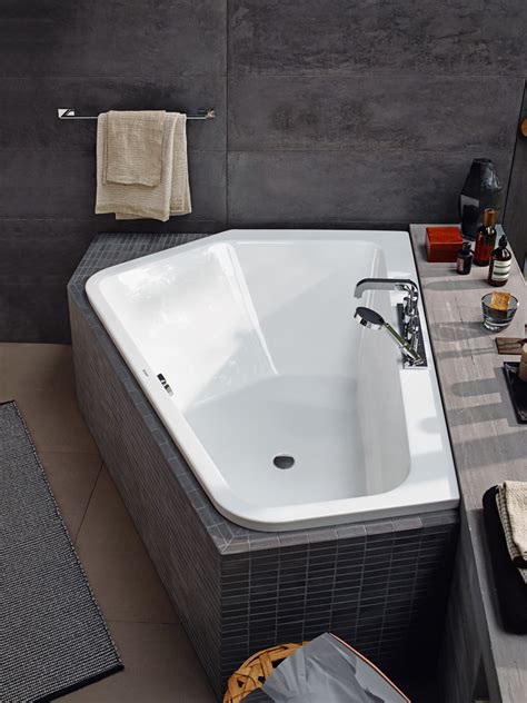 A New Bathtub Design That Is Perfect For Two People Contemporist